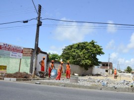 24.08.15 calcamento cidasde verde fotos alberi pontes 6 270x202 - Ricardo entrega obras de reforma e ampliação da Escola Mestre Sivuca