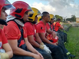 bombeiros curso instrutores 270x202 - Corpo de Bombeiros inicia formação de novos instrutores de combate a incêndio