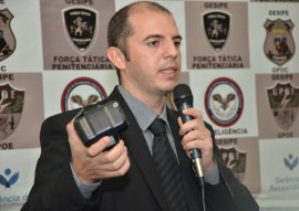 jose fontes fala sobre a tornozeleiroas de monitoramento da seap 4 270x191 - Governo apresenta sistema de monitoramento eletrônico que será implantado na Paraíba