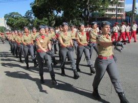 08.09.15 desfile civico 3 270x202 - Público elogia desfile do Corpo de Bombeiros no 7 de Setembro 