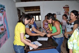 21 09 1 Entrega de Filtros em Dona Inês Foto Alberto Machado 12 270x179 - Governo do Estado entrega filtros de água às famílias da zona rural