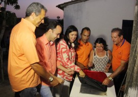 28 09 15 vice governadora ligia feliciano na zona rural de bananeiras foto junior fernandes 1 270x191 - Vice-governadora entrega pavimentação em comunidade rural de Bananeiras   