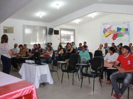 IMG 5452 270x202 - Coordenadores e técnicos de Vigilância Sanitária da regional de Patos participam de oficina