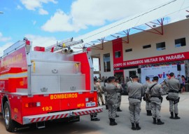 ricardo em SOUSA BOMBEIROS foto jose marques 1 270x191 - Ricardo entrega Batalhão dos Bombeiros e nova viatura de combate a incêndio em Sousa