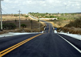 11.02.15 estrada catole boa vista cg sinalizao fotos claudio goes 11 270x191 - Paraíba tem a segunda melhor malha da Região Nordeste, aponta pesquisa CNT de Rodovias