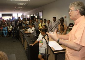 30.11.15 ricardo inaugura estrada pocinhos fotos alberi pontes 2 270x191 - Ricardo inaugura novo asfalto da Rodovia da Batatinha