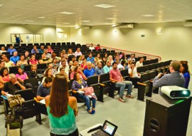 see gestores e pres conselhos escolares capacitados no programa nacional de alimentos 8 270x191 - Gestores e presidentes de conselhos escolares são capacitados no Programa Nacional de Alimentação Escolar