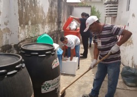 Lacen 270x191 - Unidades estaduais de saúde realizam mais um dia de faxina contra o mosquito Aedes aegypti