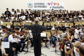 apresentaçao do prima em CG foto francisco frança 71 270x179 - Ricardo prestigia apresentação do Concerto de Natal do Prima em Campina Grande