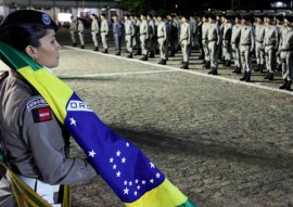 novos pm foto francsco frança secom pb 11 270x191 - Ricardo preside formatura de novos policiais militares e entrega equipamentos em João Pessoa