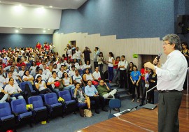 sec joao azevedo fala no call center foto jose marques 4 270x189 - Governo participa de solenidade de admissão de novos colaboradores da empresa AeC