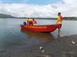 11214173 698888363573401 2353296679831275058 n 270x202 - Bombeiros fazem treinamento de salvamento aquático para o período de Carnaval