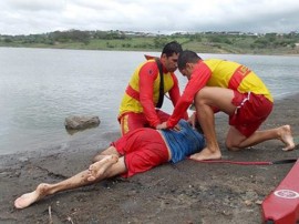 12565457 698899600238944 6255682023442727548 n 270x202 - Bombeiros fazem treinamento de salvamento aquático para o período de Carnaval