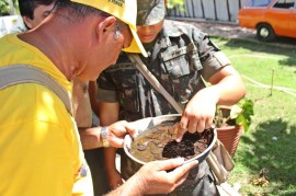 RicardoPuppe AEDES CABEDELO 3 270x179 - Governo e Exército fazem visitas domiciliares de combate ao Aedes aegypti em Cabedelo