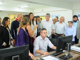 VISITA UEPB José Marques 270x202 - Ricardo visita laboratórios que poderão auxiliar os hospitais de trauma do Estado