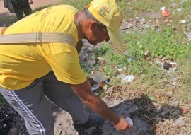 combate ao aedes aegypti em cabedelo foto ricardo puppe 1 270x191 - Governo e Exército seguem com visitas domiciliares de combate ao Aedes aegypti em Cabedelo