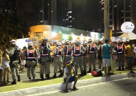 policia nas muricocas 3 270x191 - Polícia Militar garante a segurança no Bloco Muriçocas do Miramar