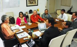 ricardo recebe representantes dos professores foto jose marques 1 270x166 - Ricardo se reúne com representantes do Sintep-PB