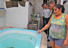 ses continua visita a imoveis para controle e combate ao mosquito aedes aegypti foto ricardo puppe 2 270x191 - Equipes do Governo dão continuidade às visitas aos imóveis para combater o mosquito Aedes aegypti 