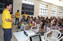 AFP9050 270x178 - Secretário da Educação visita polo do PBVest em Sousa