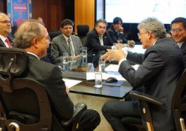 ricardo audiencia com ministro da educacao aluizio mercadante 2 270x191 - Ricardo discute pleitos da Educação com ministro em Brasília