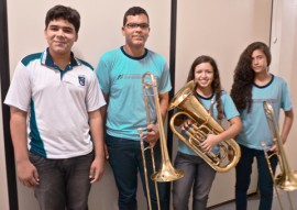 see alunos da rede estadual entram em curso da extensao de musica da ufpb foto Fabíola Bessa 1 270x191 - Alunos da rede estadual fazem curso de extensão em música da UFPB