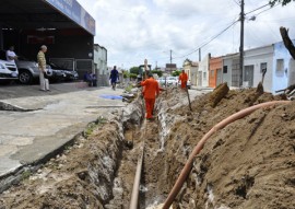 cagepa sustituicao da rede 3 270x191 - Cagepa retoma substituição de redes de ferro por PVC em João Pessoa