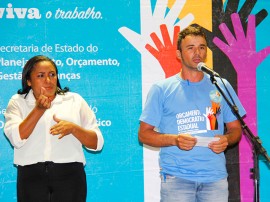 MG 6822 270x202 - Em Patos: Ricardo participa do ODE, entrega créditos e autoriza obras para a região