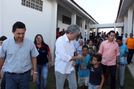 escola major veneziano em cg foto francisco frança secom pb 14 270x179 - Ricardo inaugura escola e entrega equipamento de raio-x digital em Campina Grande