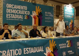 ode de itaporanga foto francisco frança 10 270x191 - Ricardo participa do ODE, entrega casas, libera créditos e autoriza construção de escola técnica