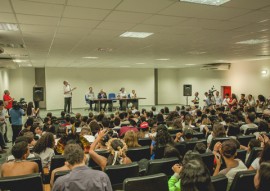 ricardo assinatura do termo de compromisso das escolas tecnicas fnde foto max brito 34 270x191 - Ricardo assina termo com FNDE que garante a construção de mais seis escolas técnicas na Paraíba