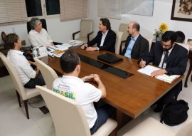 ricardo com representantes do mma foto francisco frança 2 270x191 - Ricardo discute avanços na área hídrica e do meio ambiente com representantes do Governo Federal