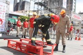 bombeiros3 270x180 - Competição: ‘Bombeiro de aço’ testa habilidades e limites de participantes