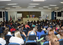 seminario para profissionais creas e cras vunerabilidade social foto LucianaBessa 1 270x191 - Profissionais dos Creas e Cras discutem trabalho social com famílias em situação de vulnerabilidade