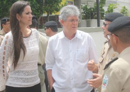 ses sec de saude recebe homenagem da pm foto ricardo puppe 2 270x191 - Secretária de saúde e chefe de gabinete recebem homenagem da Polícia Militar