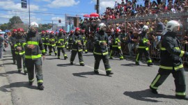 desfile bombeiros5 270x151 - Público elogia e aplaude Corpo de Bombeiros durante desfile de 7 de setembro