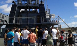 visita navio1 270x162 - Centenas de pessoas visitam rebocador da Marinha no Porto de Cabedelo