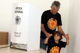 voto de ricardo foto francisco frança secom pb 3 270x180 - Ricardo vota na Fundação Casa de José Américo e avalia que a eleição transcorre de forma tranquila