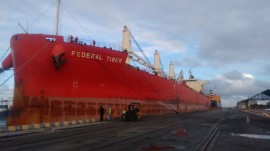 navio1 270x151 - Dois navios atracam no Porto de Cabedelo com mais de 33 mil t de derivados de petróleo