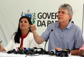 ricardo em coletiva foto francisco franca 3 270x183 - Ricardo apresenta balanço das ações do Governo em entrevista coletiva à imprensa