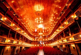 ricardo visita o teatro santa rosa foto jose marques 1 270x183 - Ricardo e artistas realizam visita técnica ao Teatro Santa Roza