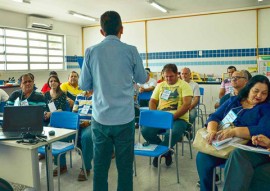 see professores de matematica da rede estadual sao capacitados para kit de laboratorio foto delmer rodrigues 1 270x191 - Professores de matemática da rede estadual são capacitados para reforçar uso de kits de laboratório