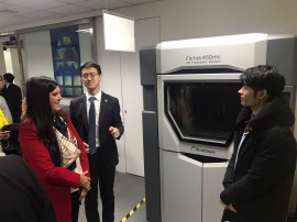 Lígia visita fábrica de impressora 3D 270x202 - Lígia discute cooperação com fábrica de impressoras 3D em Xangai