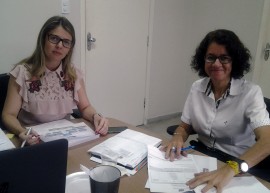 Maria Eunice e Cláudia Veras 02 270x193 - Governo discute ações para ampliar segurança sanitária