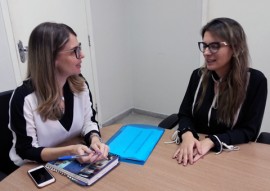 Reunião Eunice e Amanda Rodrigues financas e agevisa regularizacao sanitaria e protecao a saude 3 270x191 - Finanças e Agevisa articulam ações para estimular regularização sanitária e ampliar proteção à saúde