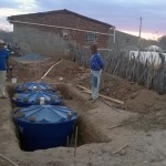 emater em caraubas familia constroi fossa septica para reuso de agua na irrigacao de forragem (4)