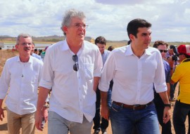 ricardo visita obras da transposicao com ministro helder barbalho foto jose marques 7 270x191 - Ricardo e Ministro da Integração vistoriam obras da transposição nos açudes Poções e Camalaú