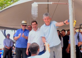 ricardo entrega adutora e assina OS em belem foto jose marques 5 270x191 - Ricardo inspeciona obras em Guarabira, inaugura adutora e autoriza a construção de residencial em Belém