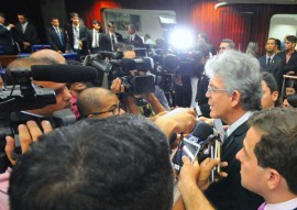 ricardo participa da abertura dos trabalho da AL foto jose marques 2 270x191 - Ricardo destaca ações do Governo e obras que serão entregues este ano em mensagem à ALPB  