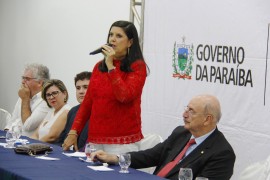 MG 0459 270x180 - Vice-governadora assina adesão ao Programa Criança Feliz